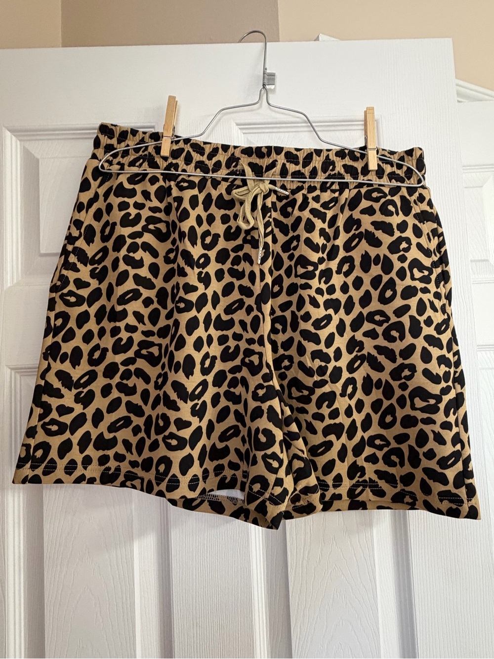 Leopard Print Short Sleeve Top - Tan/Black - Picture 5 of 6